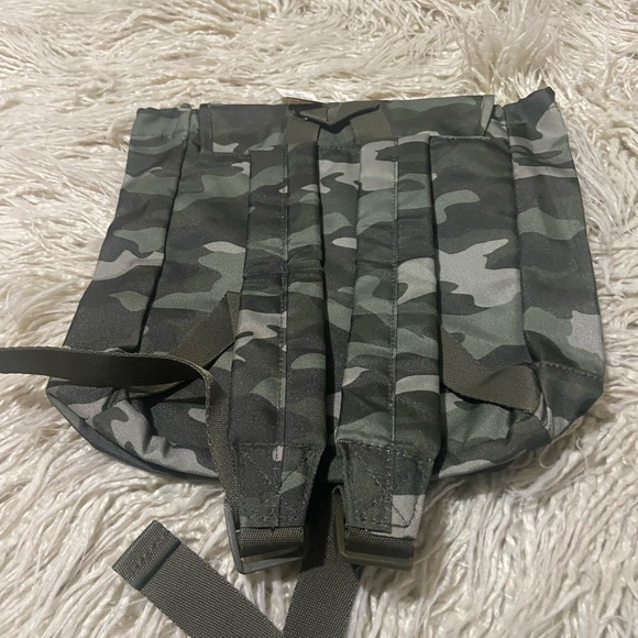 Victoria secret camo backpack - Picture 3 of 3